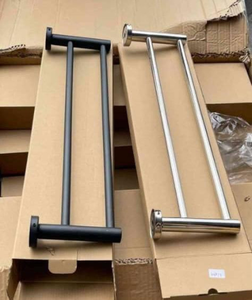 Double towel rail 