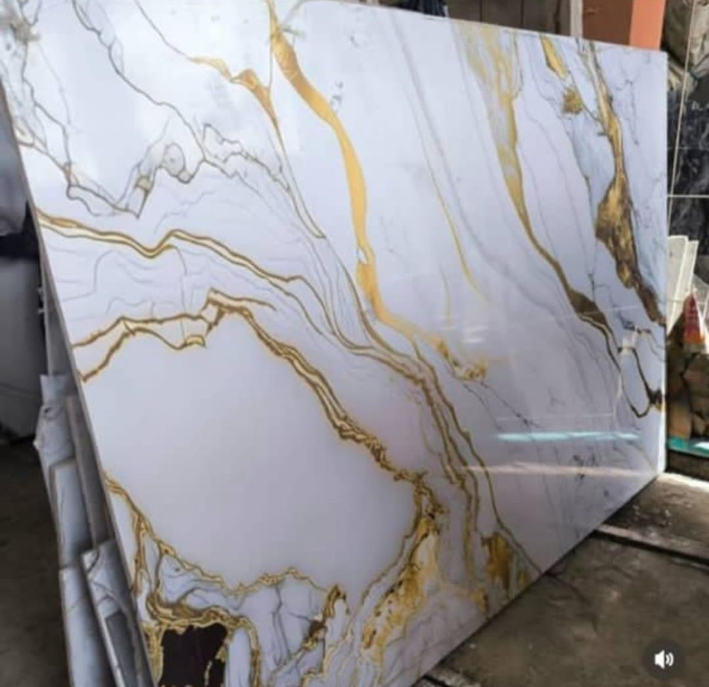Calacatta Gold style Stone slabs is suitable for kitchen coutertops, tables, walls, and floors