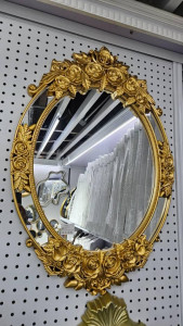 Decorative oval wall mirror 
