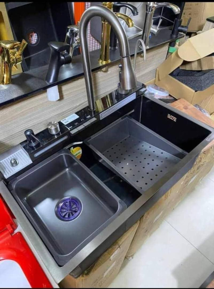 multifunctional smart Kitchen sink is a luxurious stainless steel workstation