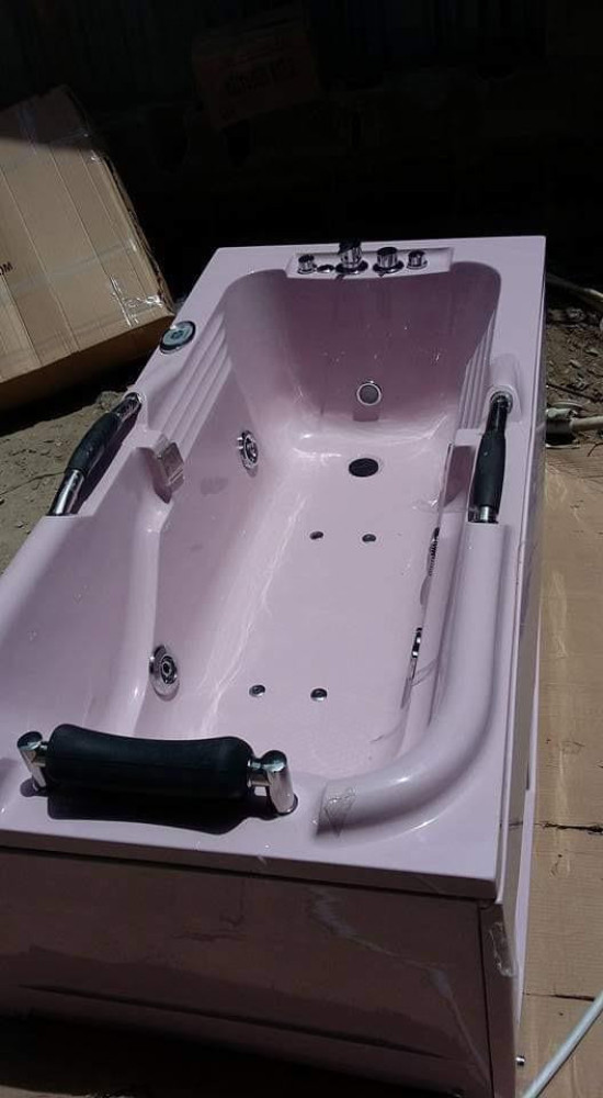 Madonna Acrylic Combi Jacuzzi bathtub