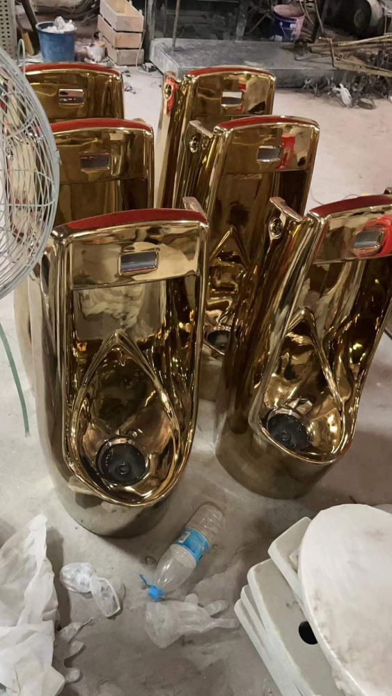 modern  matte black handheld shower wand